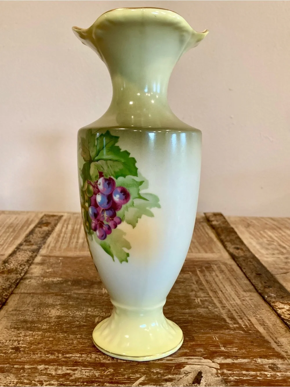 Bavaria A.C. Grape Motif Vase 8.5” Tall A Koch Signed - Picture 2 of 14